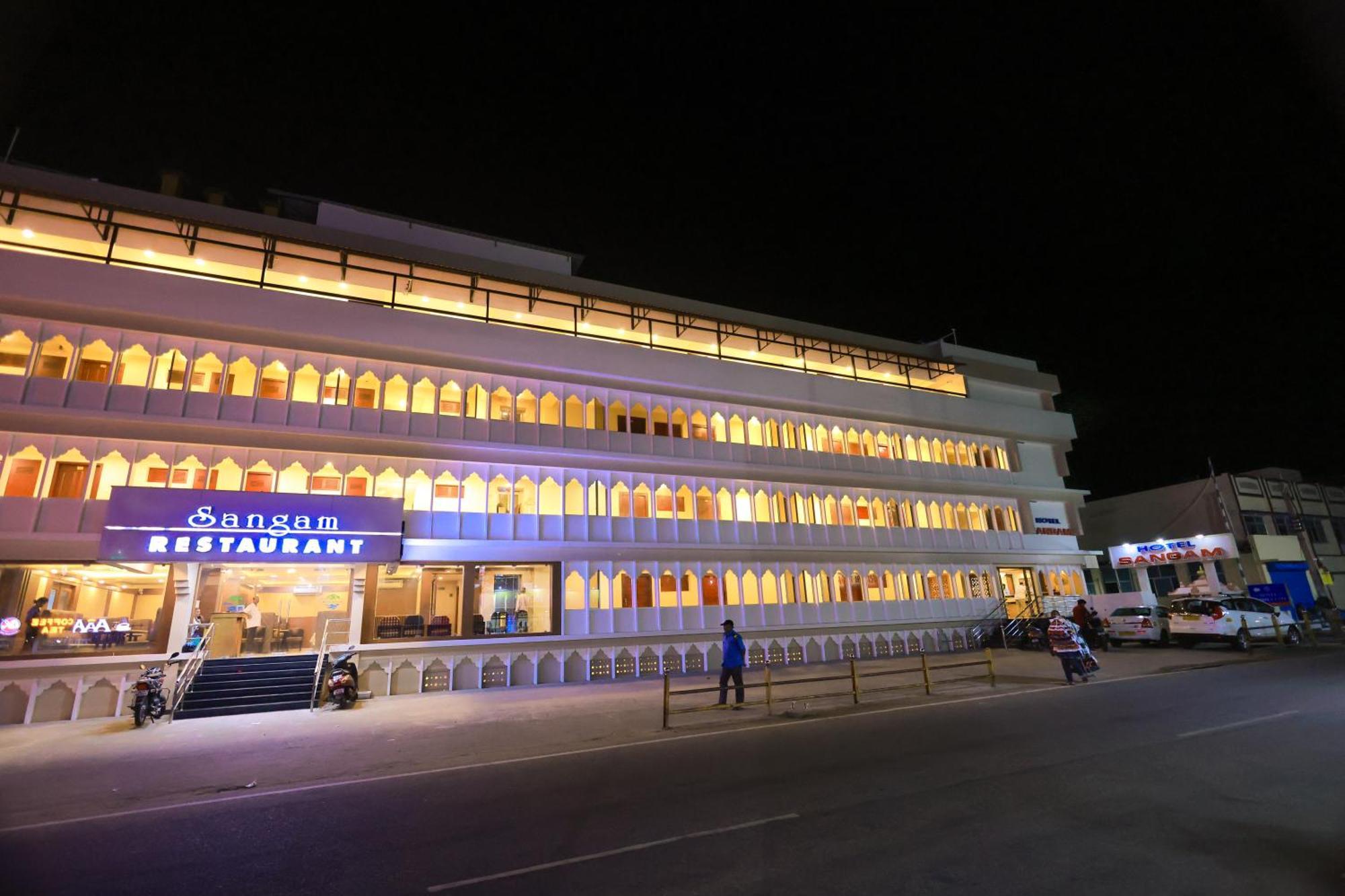 Hotel Sangam Kanjakumari Kültér fotó