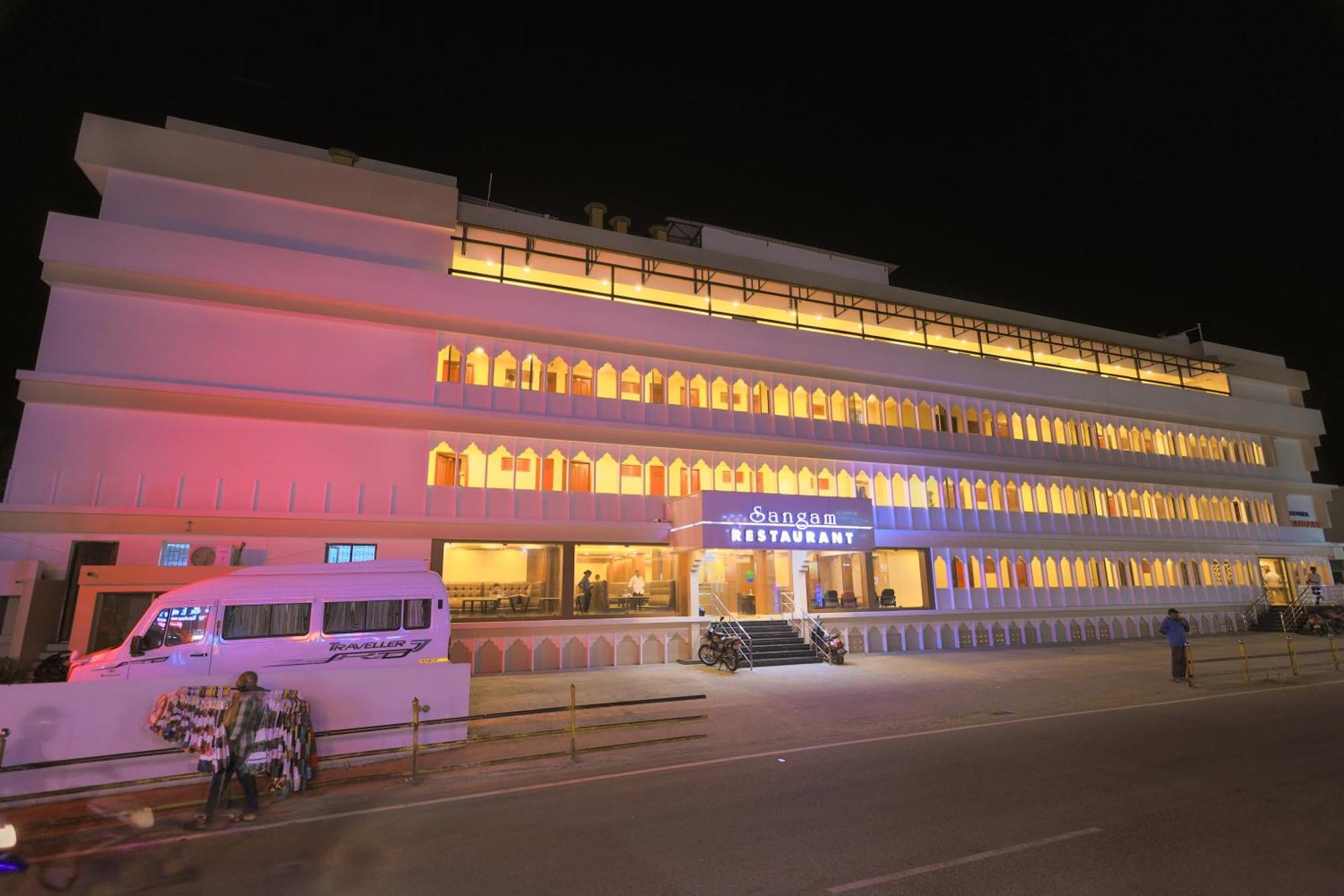 Hotel Sangam Kanjakumari Kültér fotó
